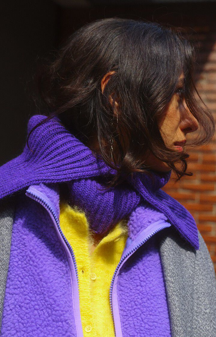 
                  
                    HOKTOWN Lila Langarmjacke
                  
                
