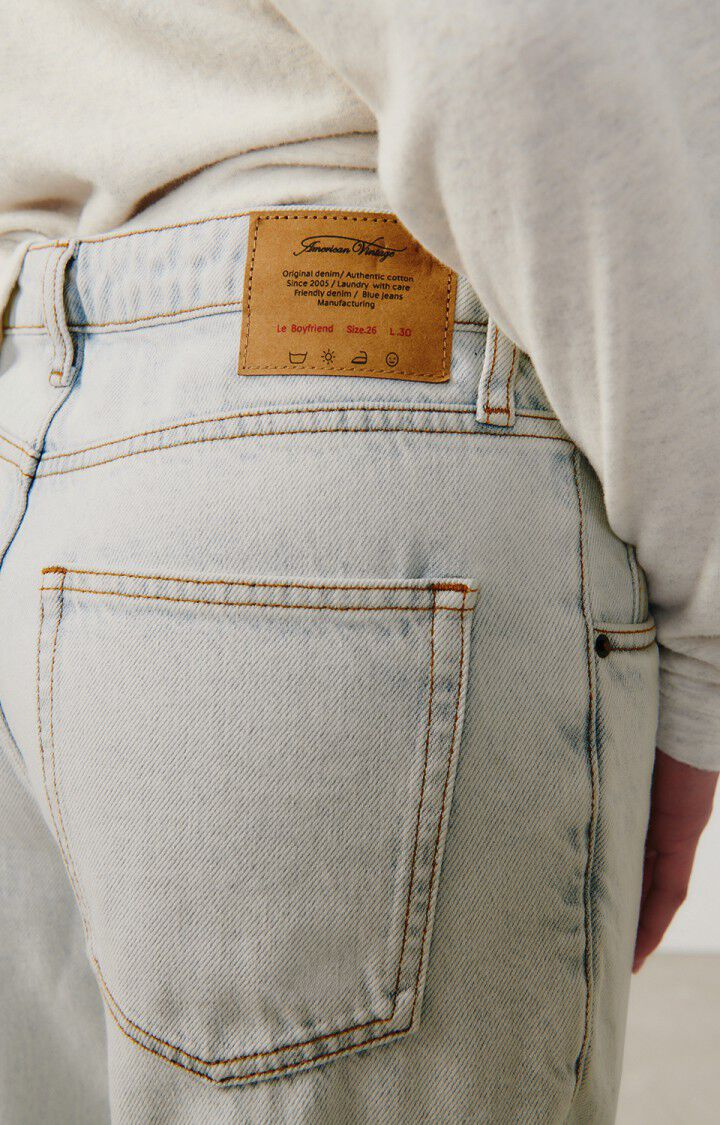 
                  
                    JOYBIRD Wintergebleichte Boyfriendjeans
                  
                
