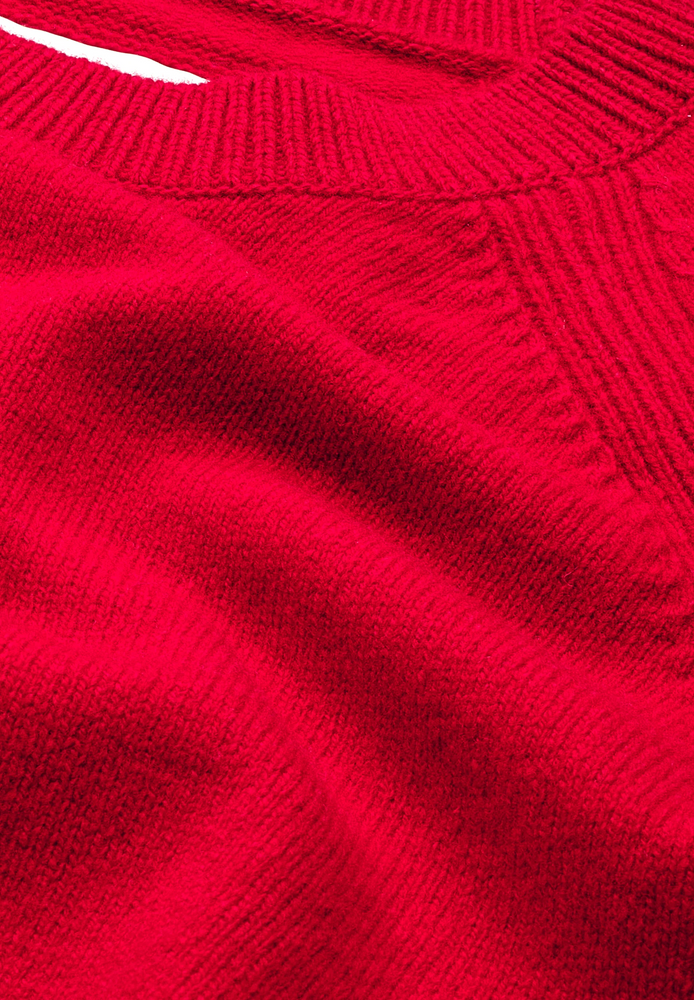 
                  
                    LILIRIAA REGLANA Candy Apple Jumper
                  
                