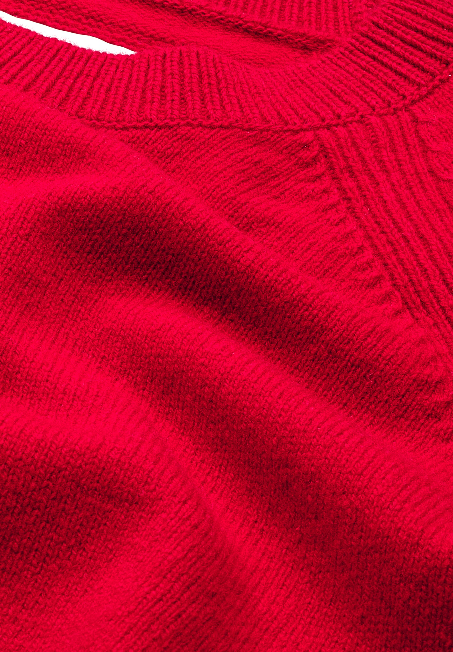 
                  
                    LILIRIAA REGLANA Candy Apple Jumper
                  
                