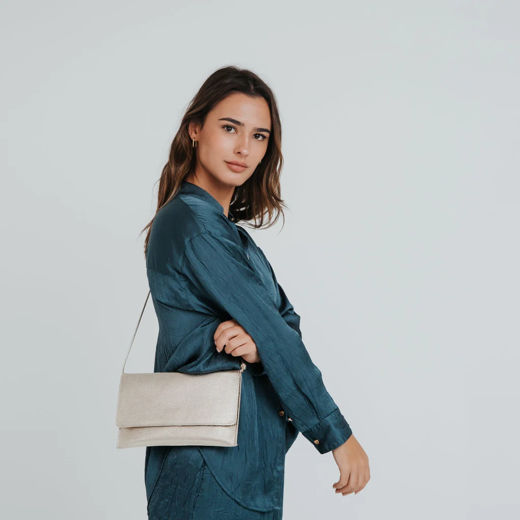 
                  
                    Champagne Metallic Thin Clutch Bag
                  
                