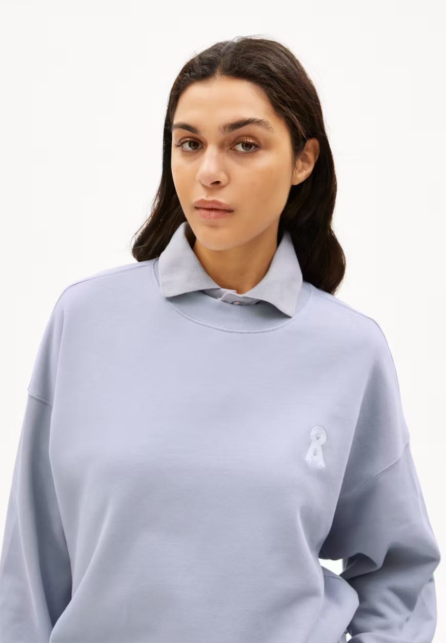 
                  
                    ALIZAA ICONIC Pullover „A Misty Morning“
                  
                