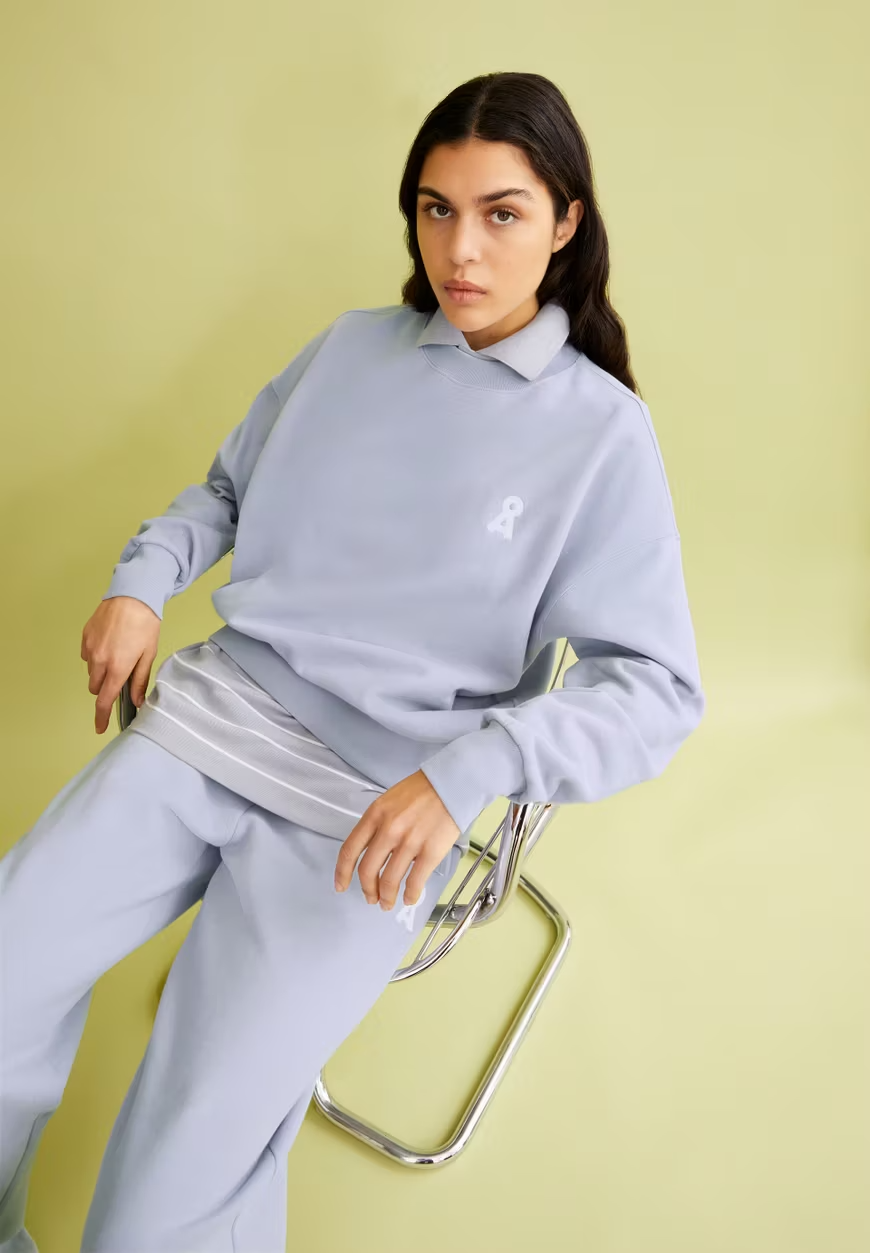 
                  
                    ALIZAA ICONIC Pullover „A Misty Morning“
                  
                