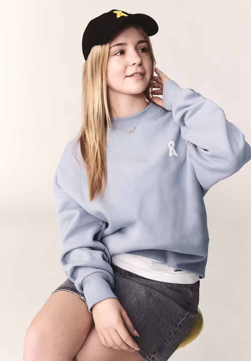 
                  
                    ALIZAA ICONIC Pullover „A Misty Morning“
                  
                