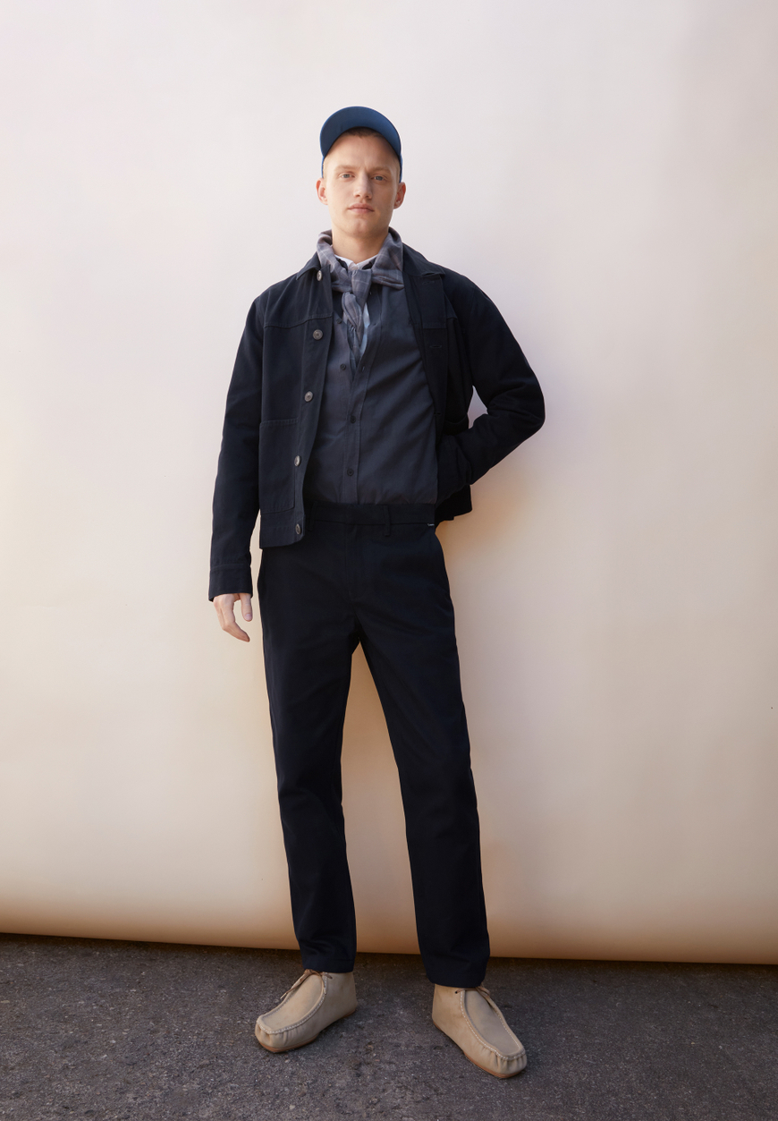 
                  
                    ANAAR PREMIUM Nachthimmel-Schmal zulaufende Hose
                  
                