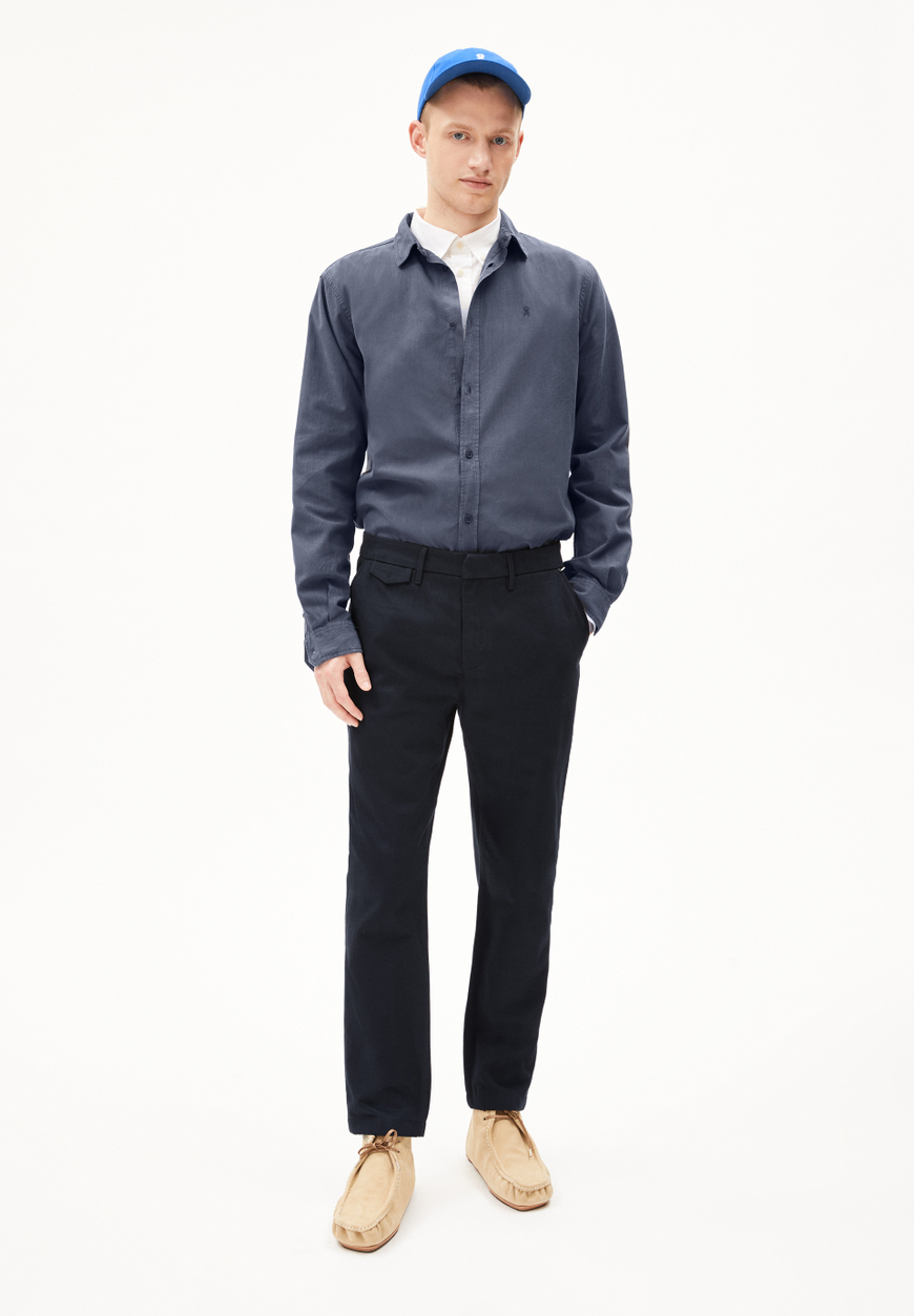 
                  
                    ANAAR PREMIUM Nachthimmel-Schmal zulaufende Hose
                  
                
