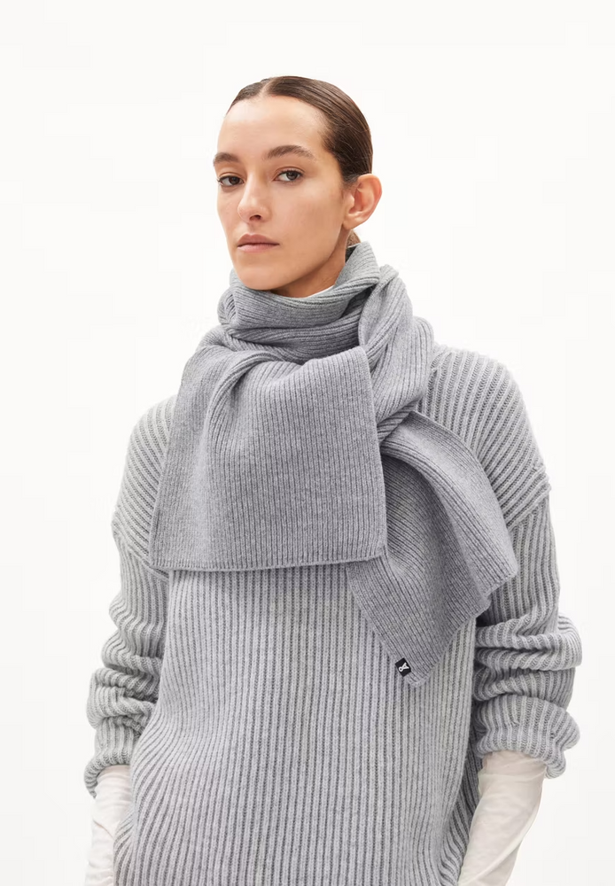 
                  
                    CLAASAS Light Grey Melange Merino Scarf
                  
                