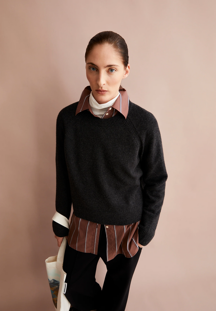 
                  
                    DILIRIAA REGLANA Steel Melange Loose Jumper
                  
                