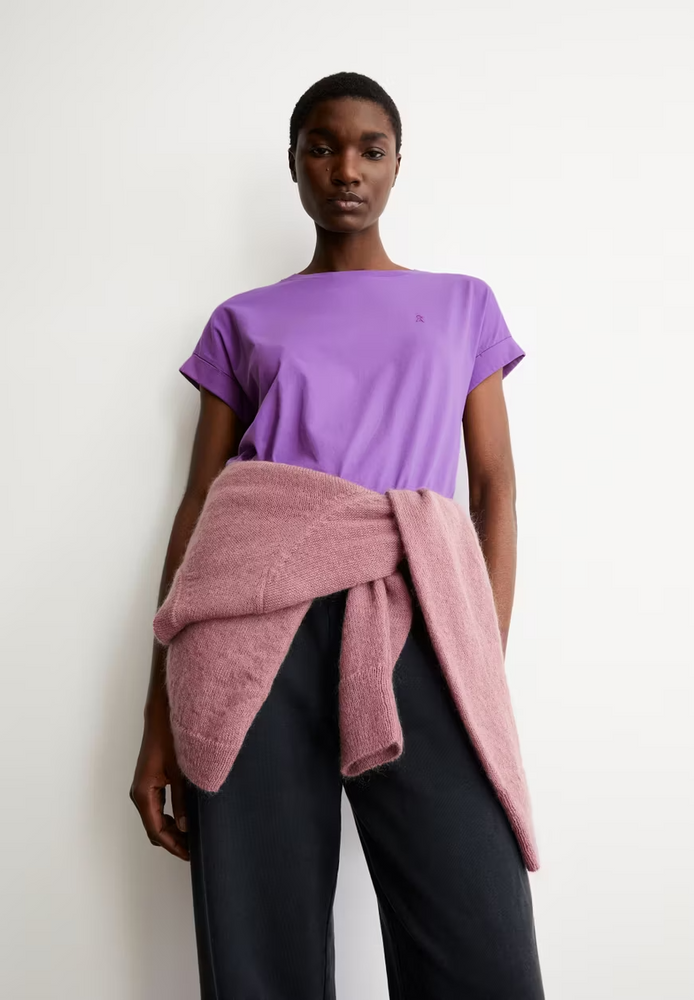 
                  
                    IDAARA Orchid T-Shirt
                  
                