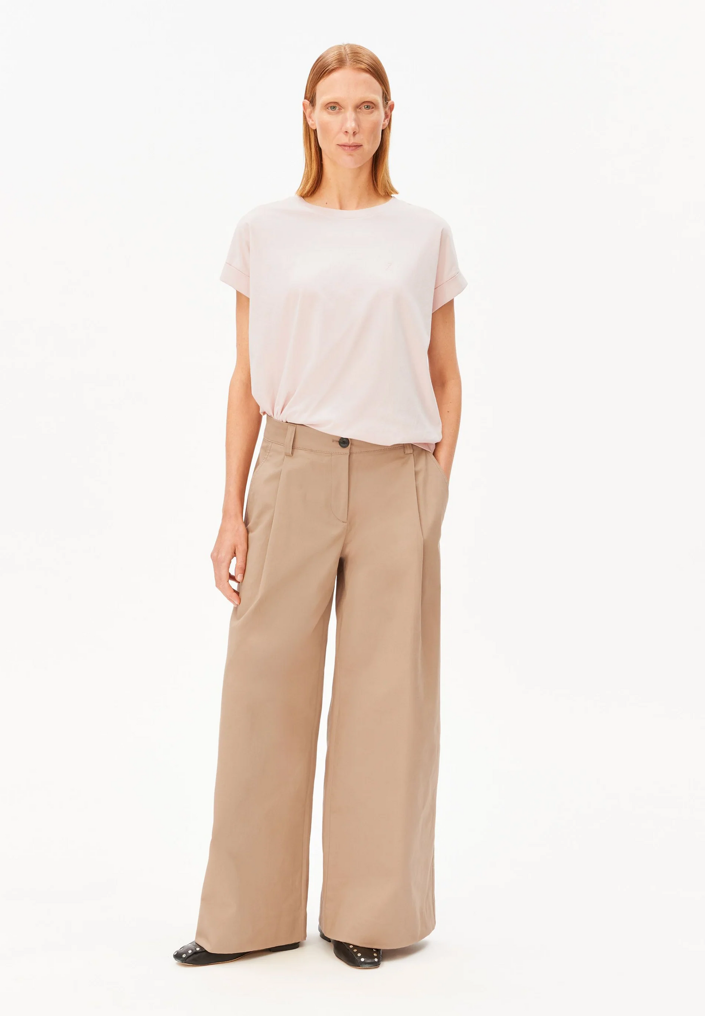 
                  
                    IDAARA PALE PEACH T-SHIRT
                  
                