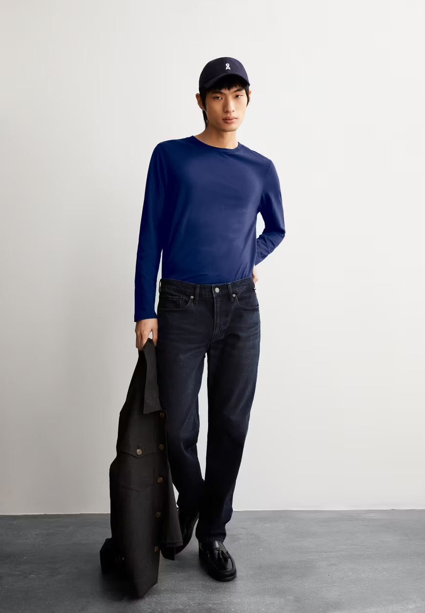 
                  
                    JAAMES Blue Noon Long Sleeve
                  
                