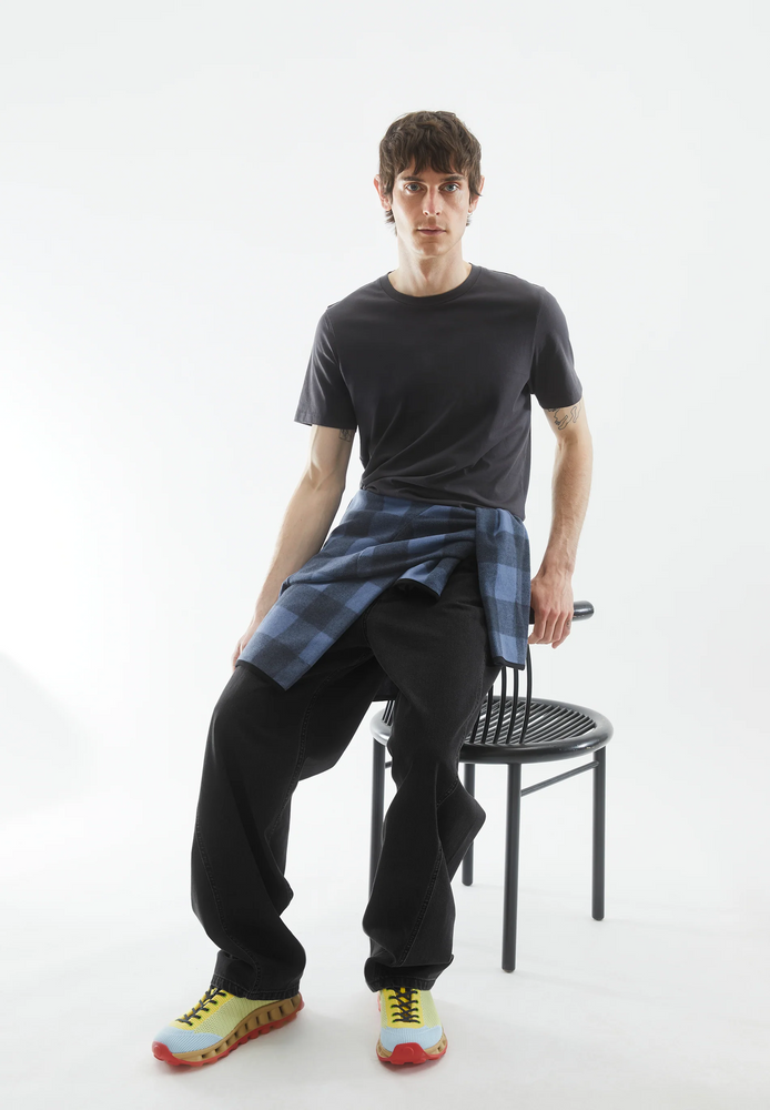 
                  
                    JAAMES Dark Steel T-Shirt
                  
                