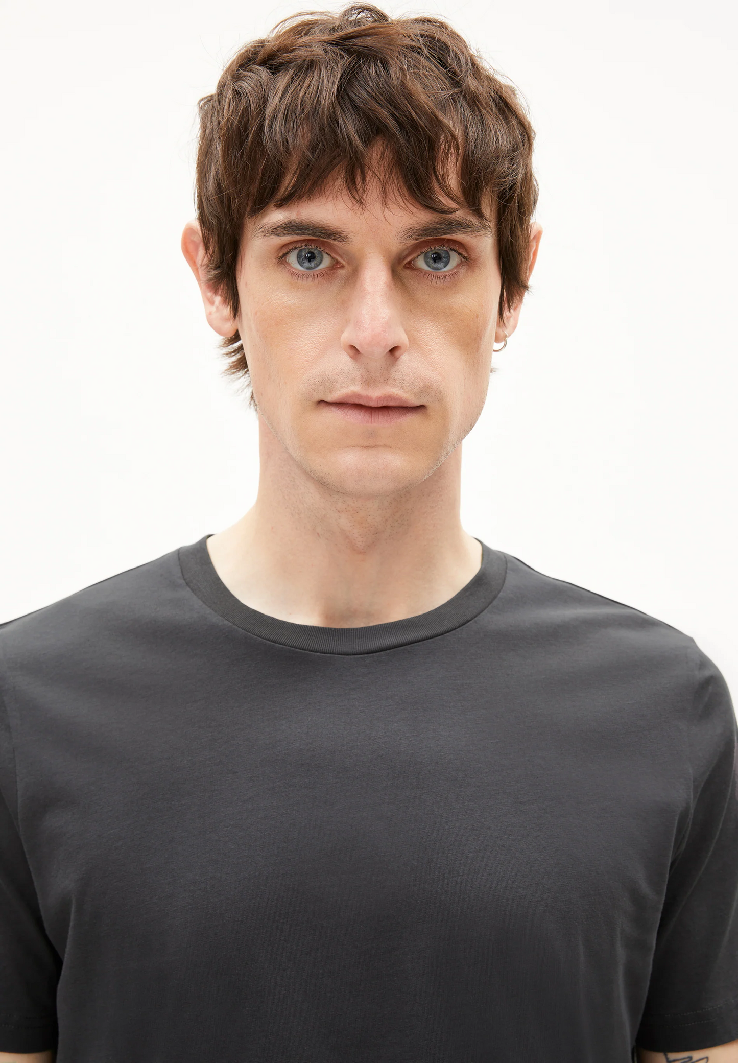 
                  
                    JAAMES Dark Steel T-Shirt
                  
                