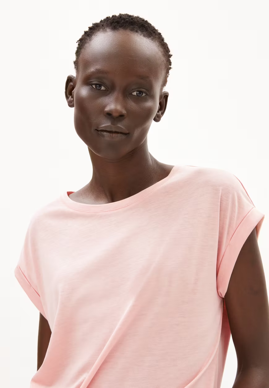 
                  
                    JILAANA Rosalilly Normales T-Shirt
                  
                