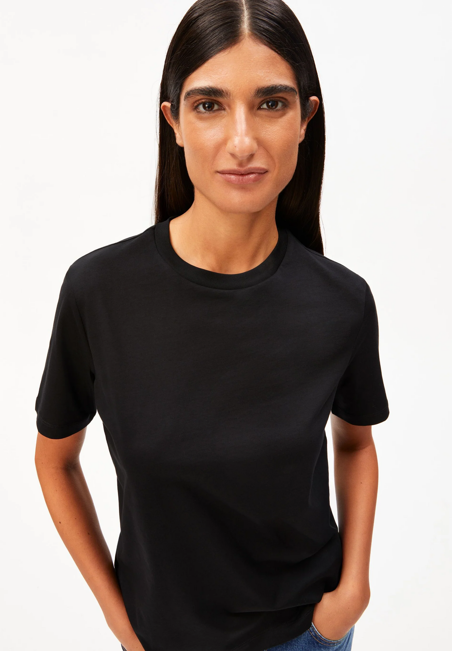 
                  
                    LUALAA Schwarzes T-Shirt
                  
                