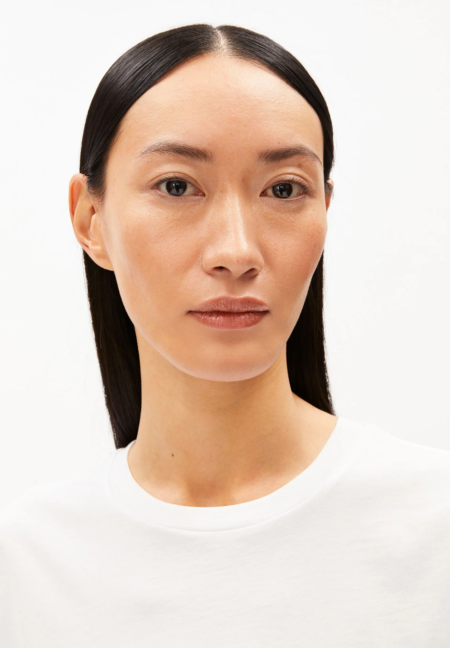 
                  
                    LUALAA Weißes T-Shirt
                  
                