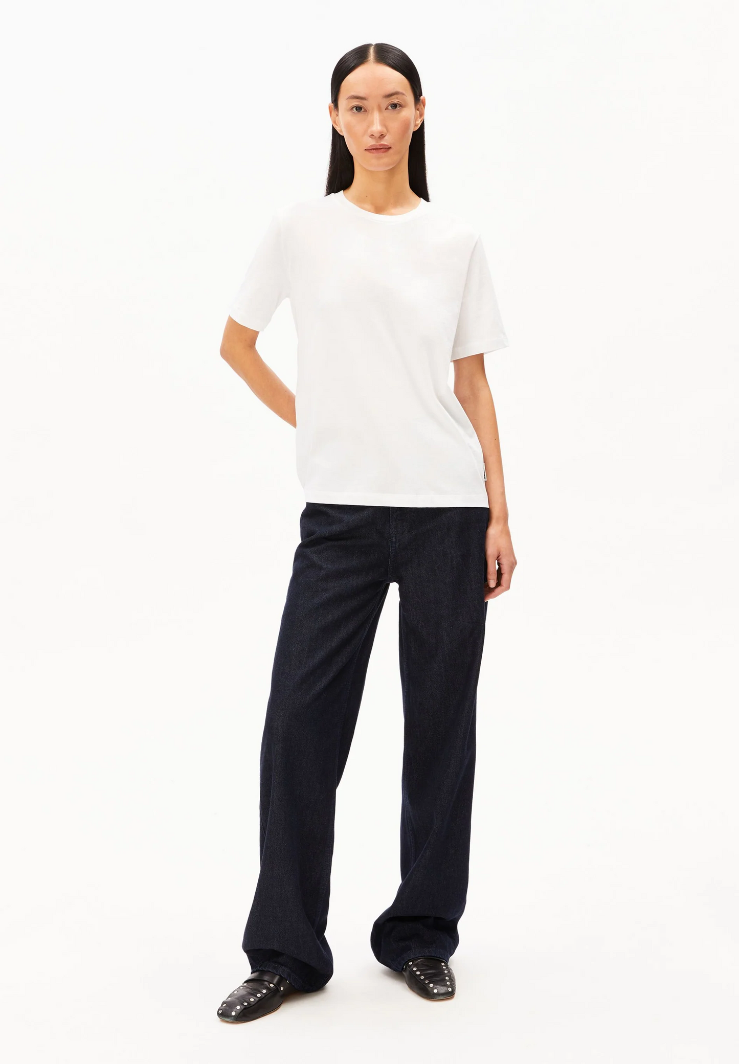 
                  
                    LUALAA Weißes T-Shirt
                  
                