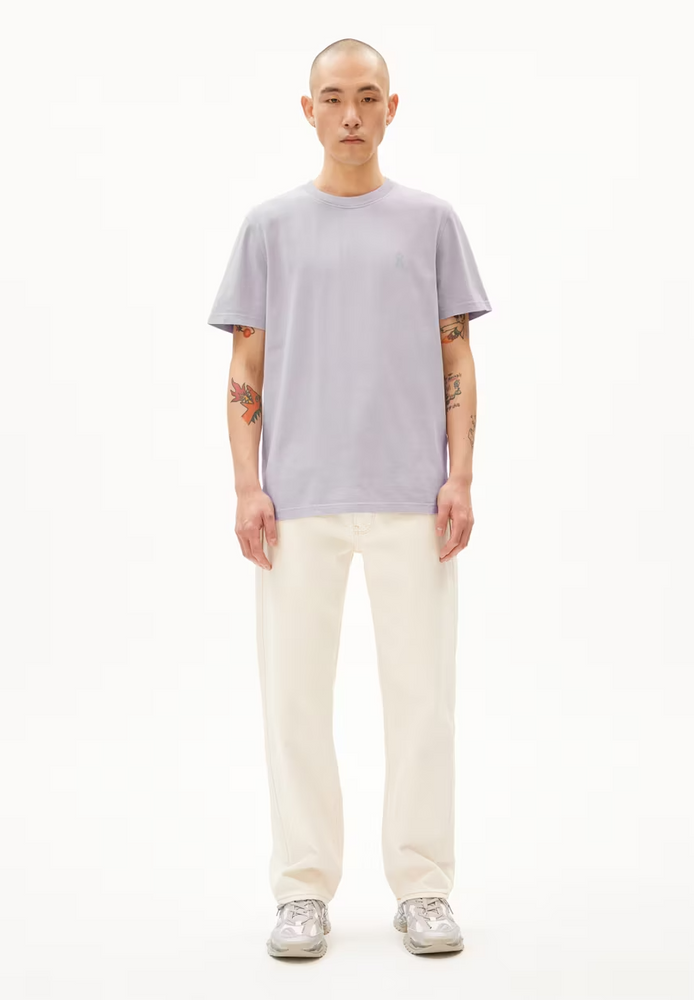 
                  
                    MAARKOS GMT DYE Weiches, verwaschenes T-Shirt in Flieder
                  
                