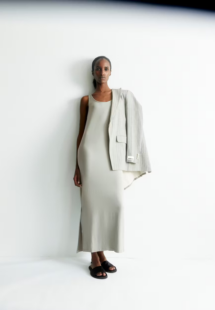 
                  
                    MAELIAA Seegrünes, einfarbiges Jerseykleid
                  
                