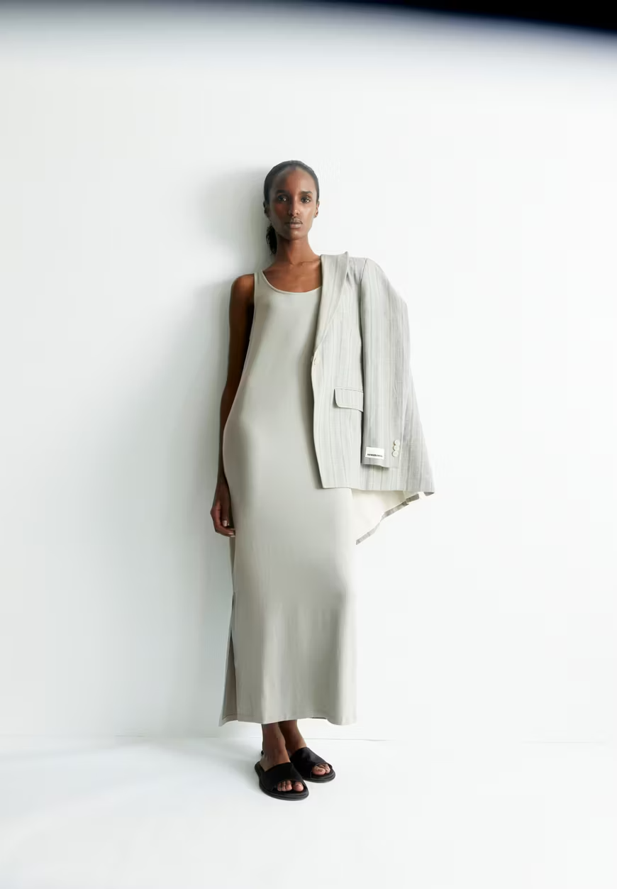 
                  
                    MAELIAA Seegrünes, einfarbiges Jerseykleid
                  
                