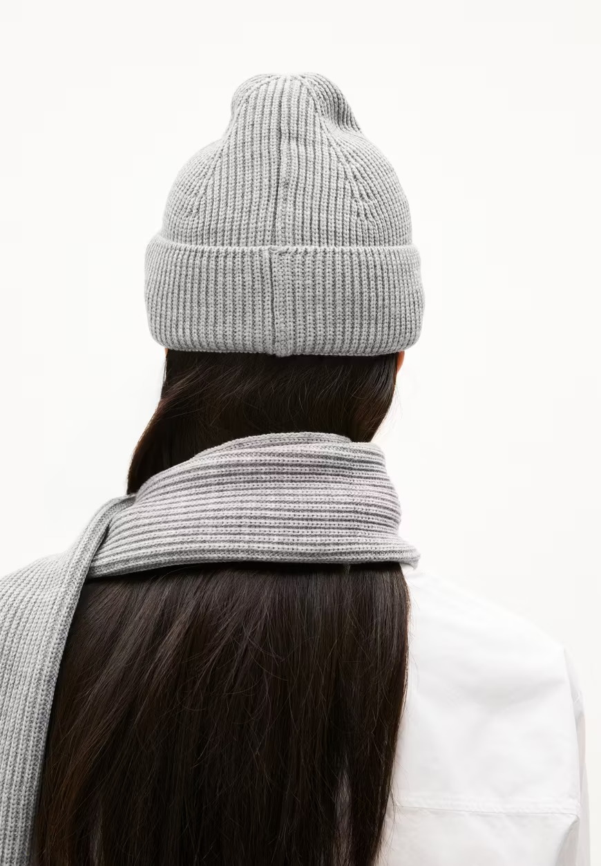 
                  
                    NILDAAO Light Grey Melange Merino Cap
                  
                