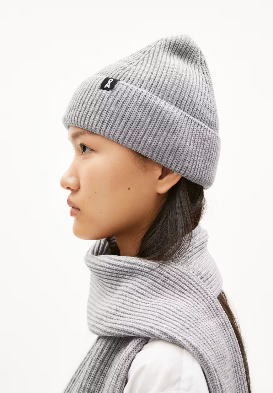 
                  
                    NILDAAO Light Grey Melange Merino Cap
                  
                