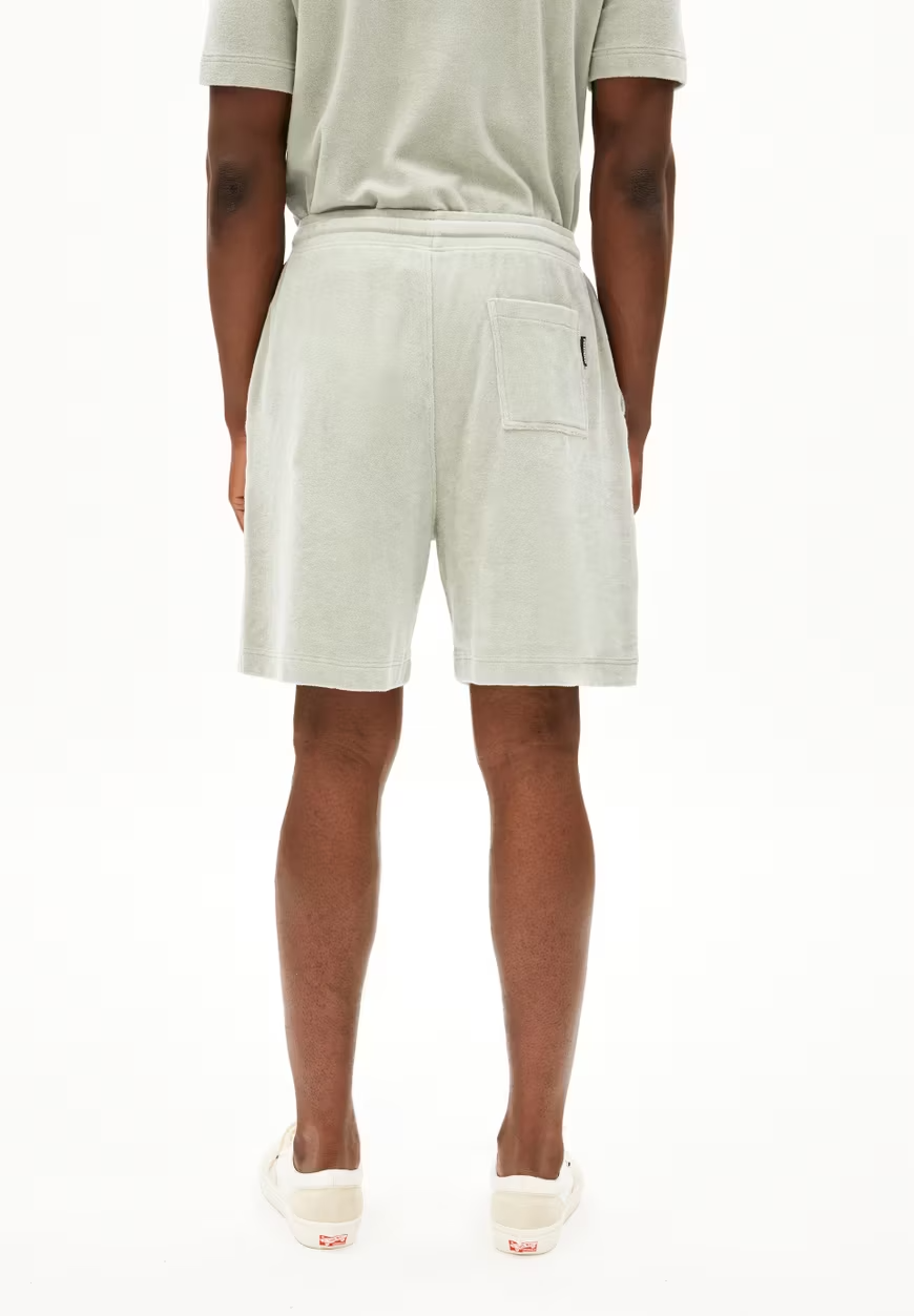 
                  
                    ORAAN Seegrüne Frottee-Shorts
                  
                