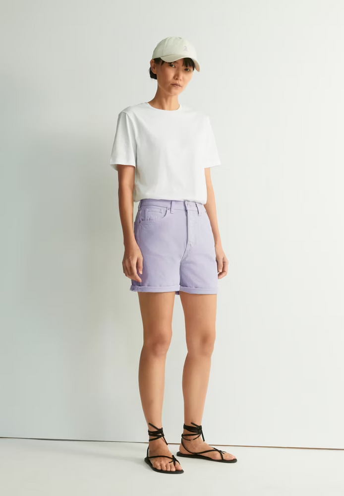 
                  
                    SHEAARI Weiche lila Jeansshorts
                  
                