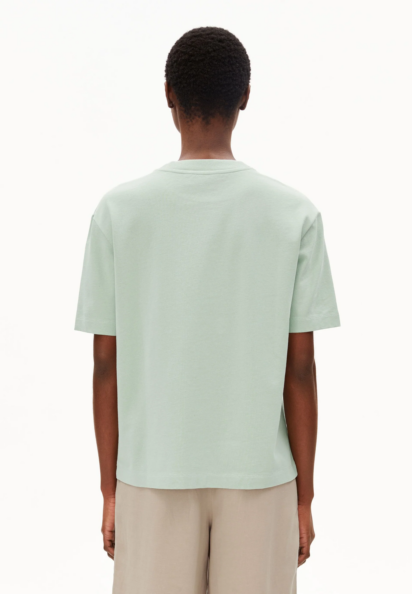 
                  
                    TARJAA FOAM T-SHIRT
                  
                