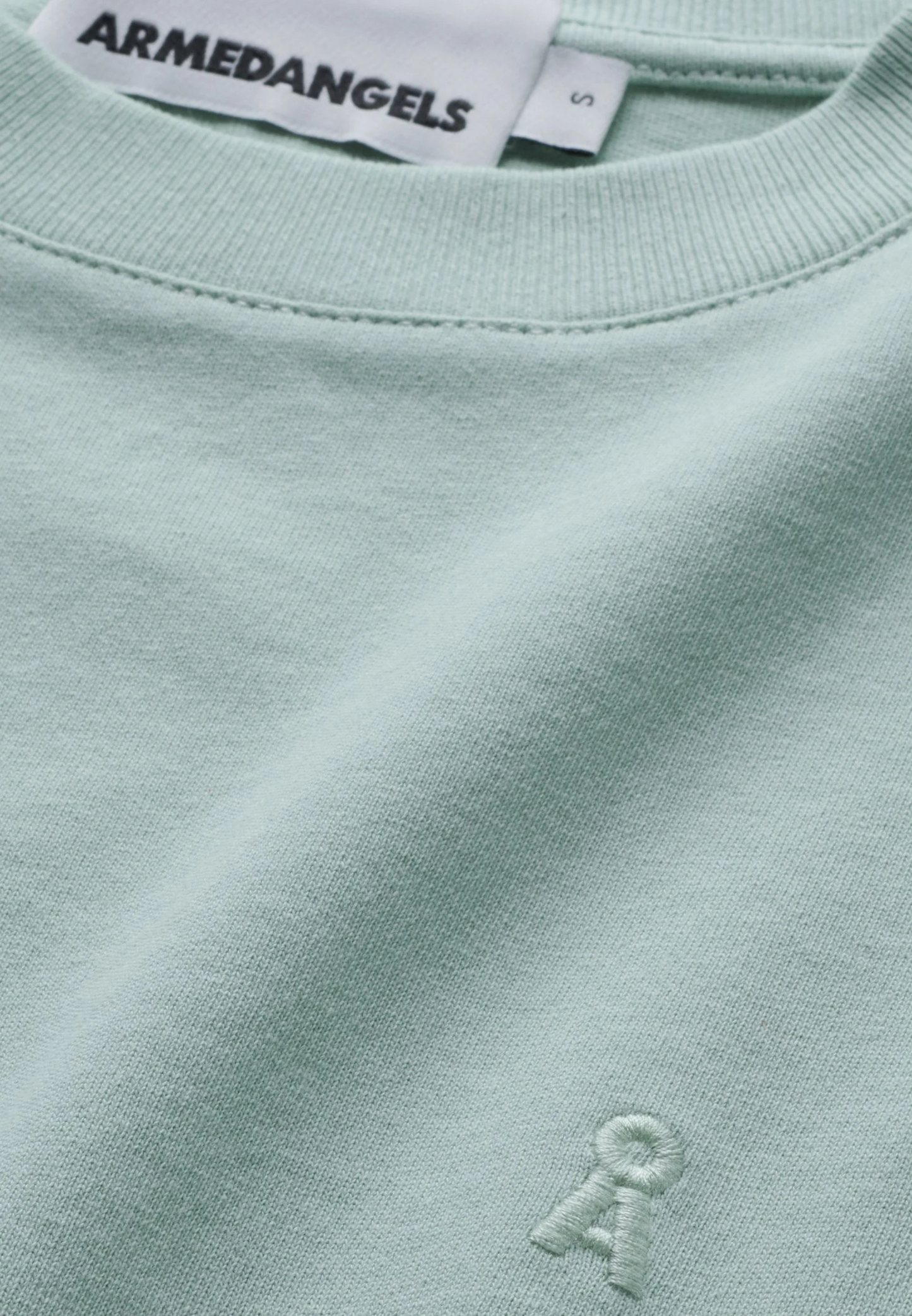 
                  
                    TARJAA FOAM T-SHIRT
                  
                