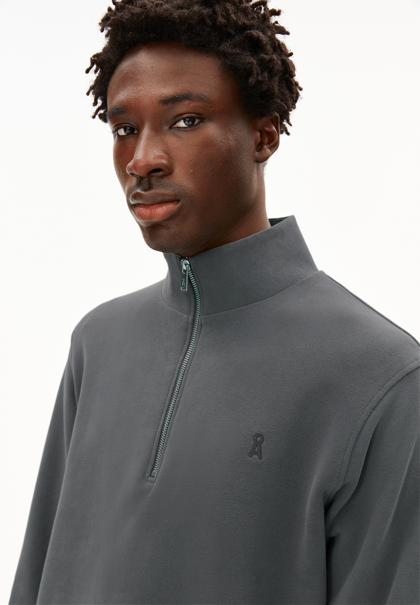 
                  
                    WAARLO Space Steel Fleece Jumper
                  
                