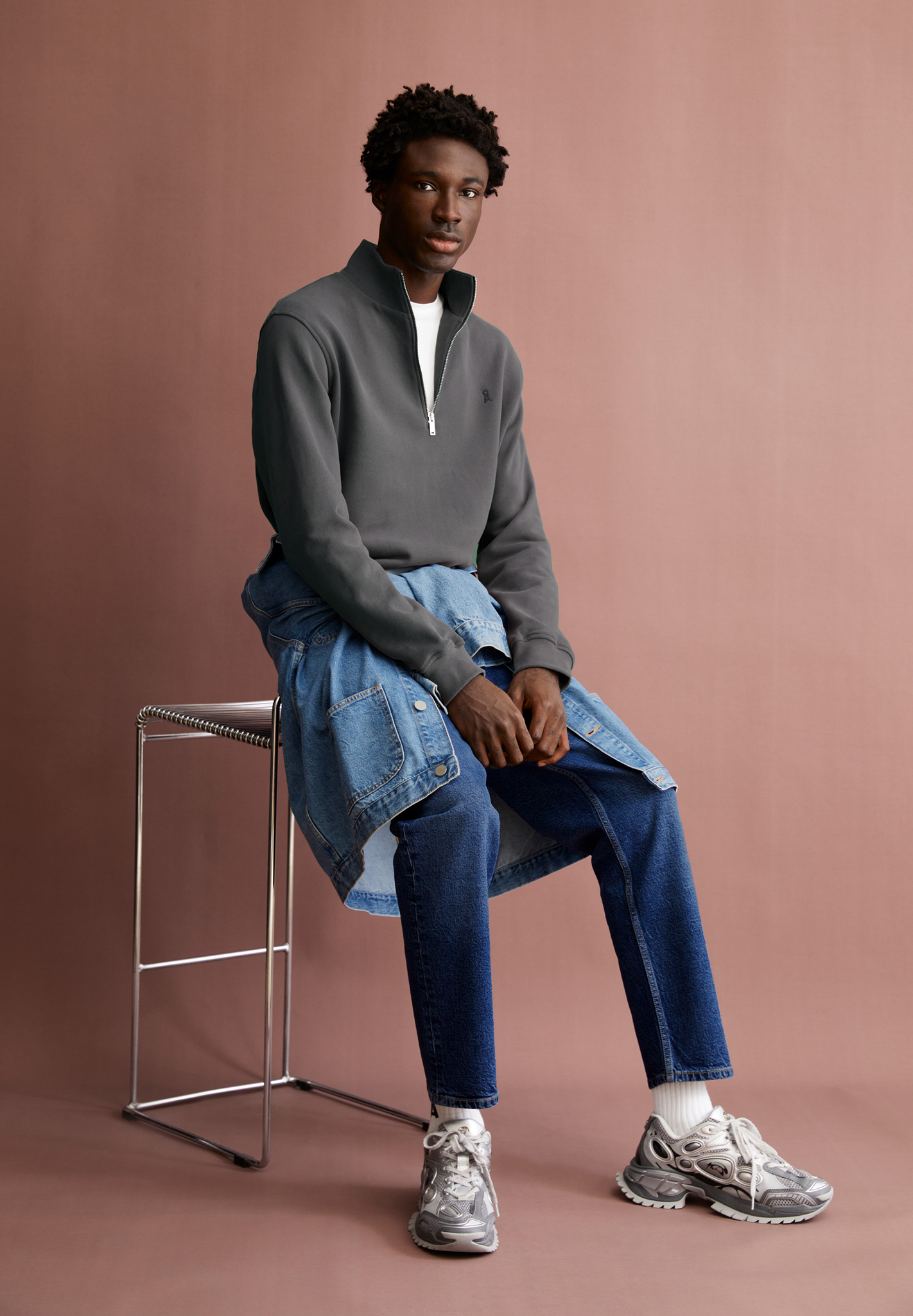 
                  
                    WAARLO Space Steel Fleece Jumper
                  
                