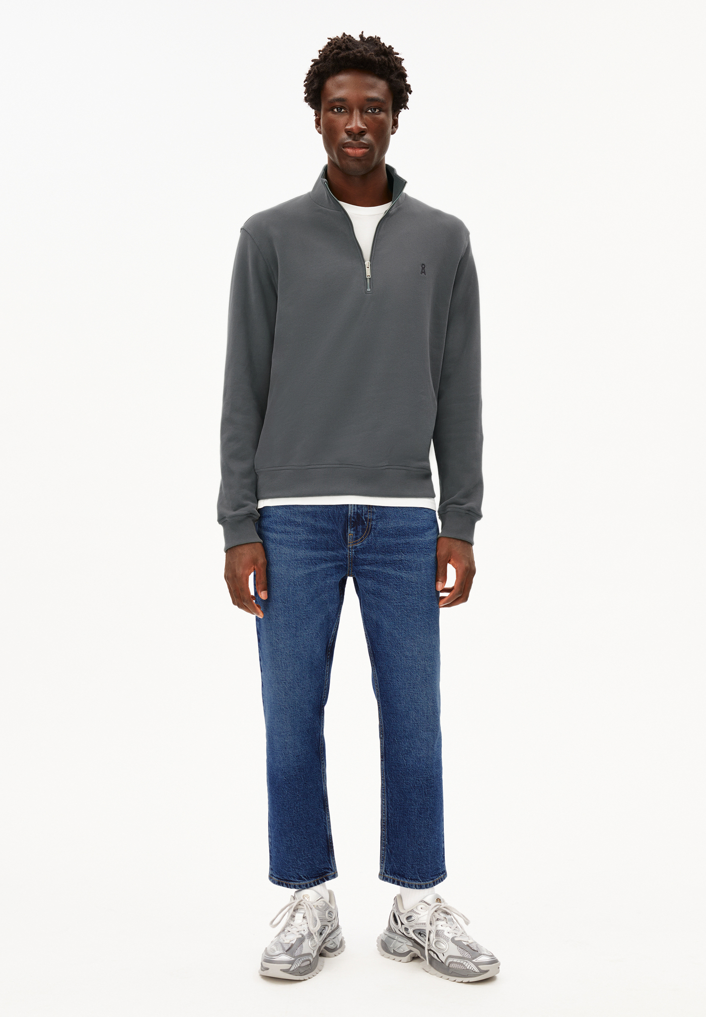 
                  
                    WAARLO Space Steel Fleece Jumper
                  
                