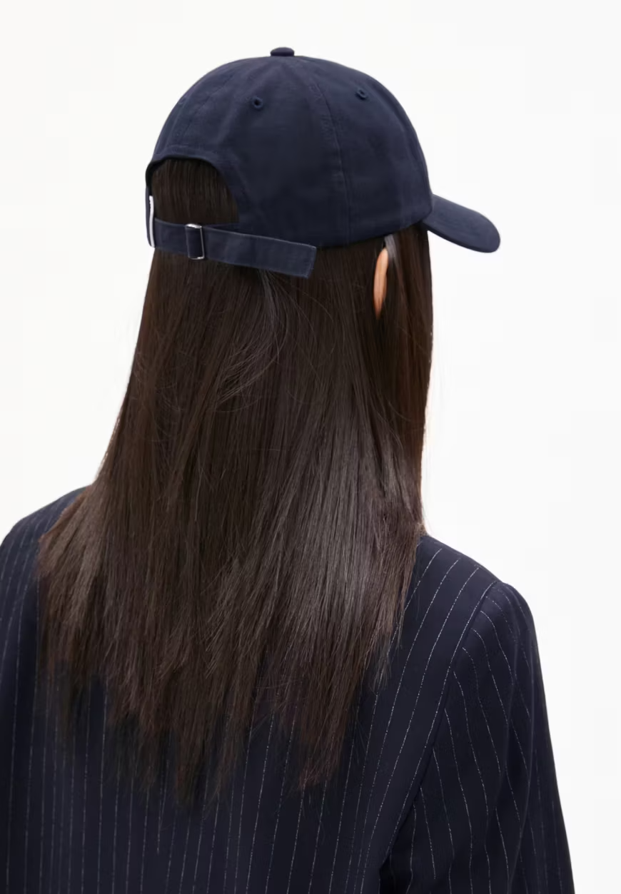 
                  
                    YENAAS BOLD Night Sky Cap
                  
                