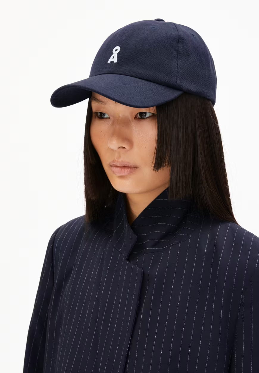 
                  
                    YENAAS BOLD Night Sky Cap
                  
                