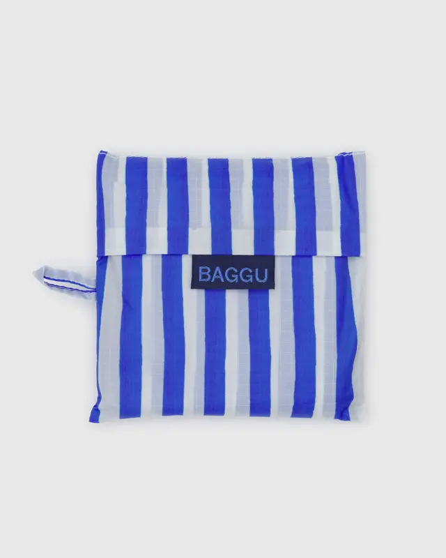 
                  
                    Standard-Baggu-Tasche mit blau lackierten Streifen
                  
                