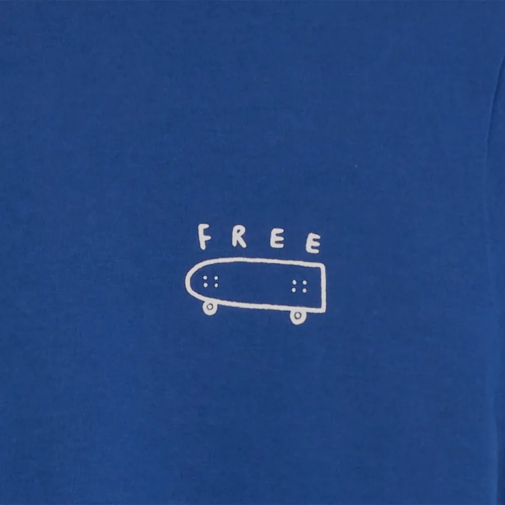 
                  
                    FREE Cobalt T-Shirt
                  
                
