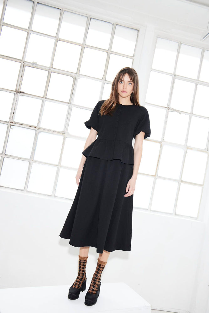 
                  
                    IHJOLISSA Black Skirt
                  
                