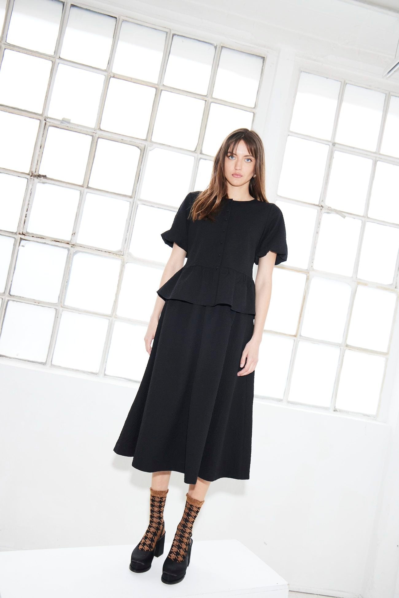 
                  
                    IHJOLISSA Black Skirt
                  
                