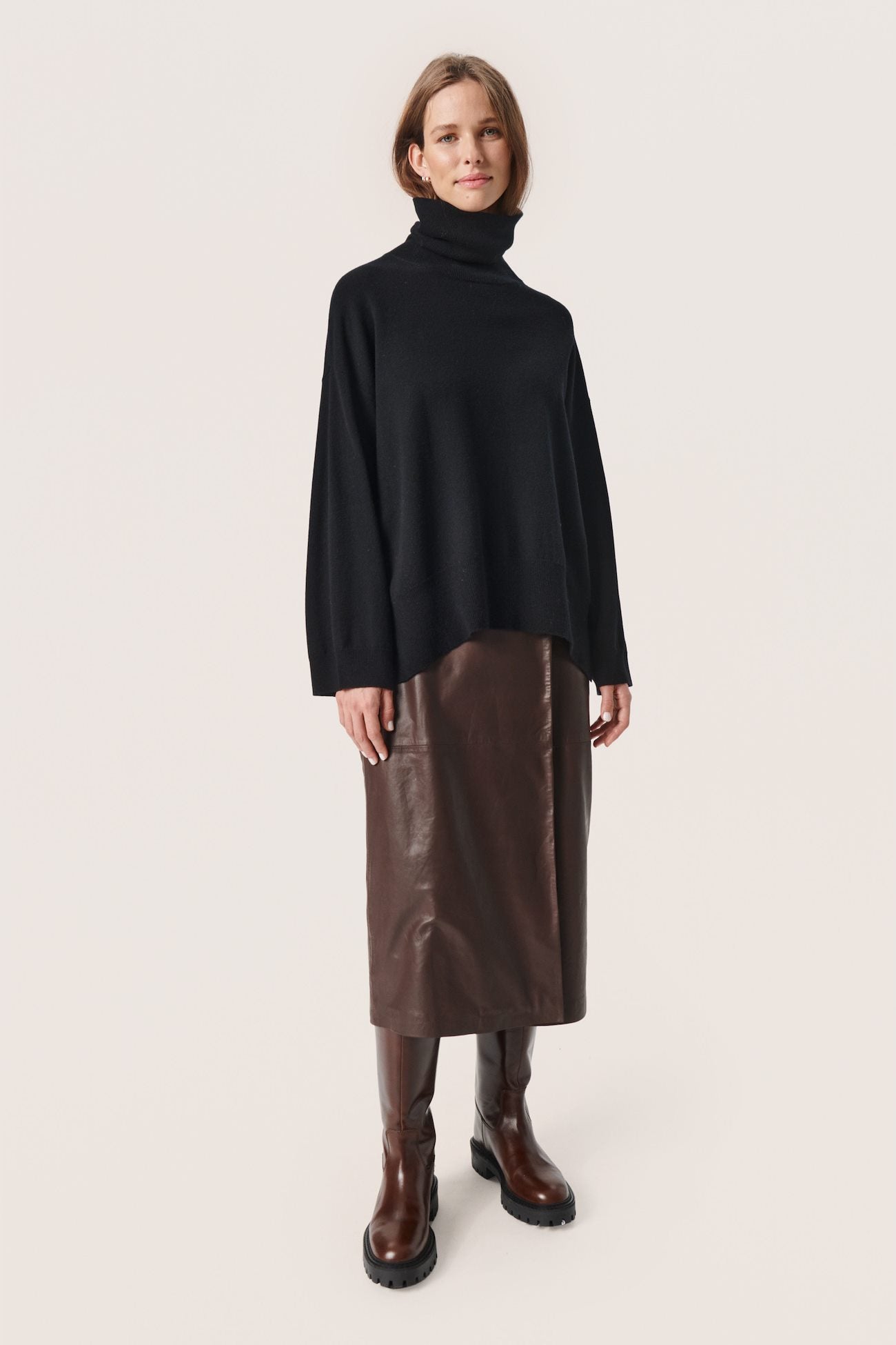 
                  
                    SLMOLINA Black High Neck Jumper
                  
                
