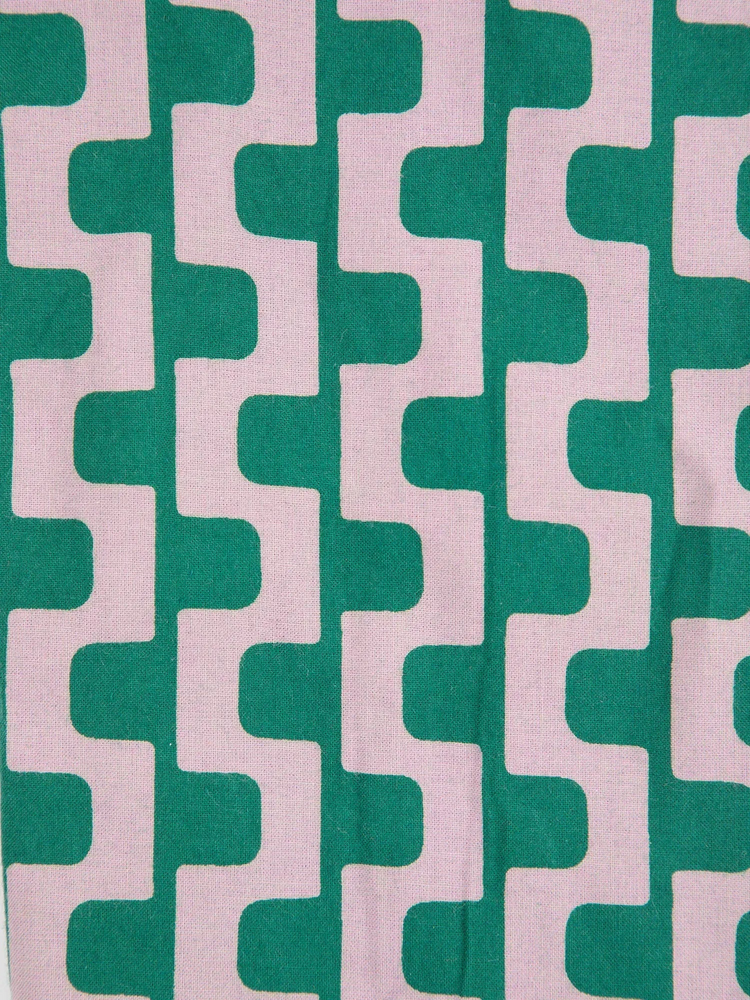 
                  
                    Flaschentasche mit Kette
                  
                