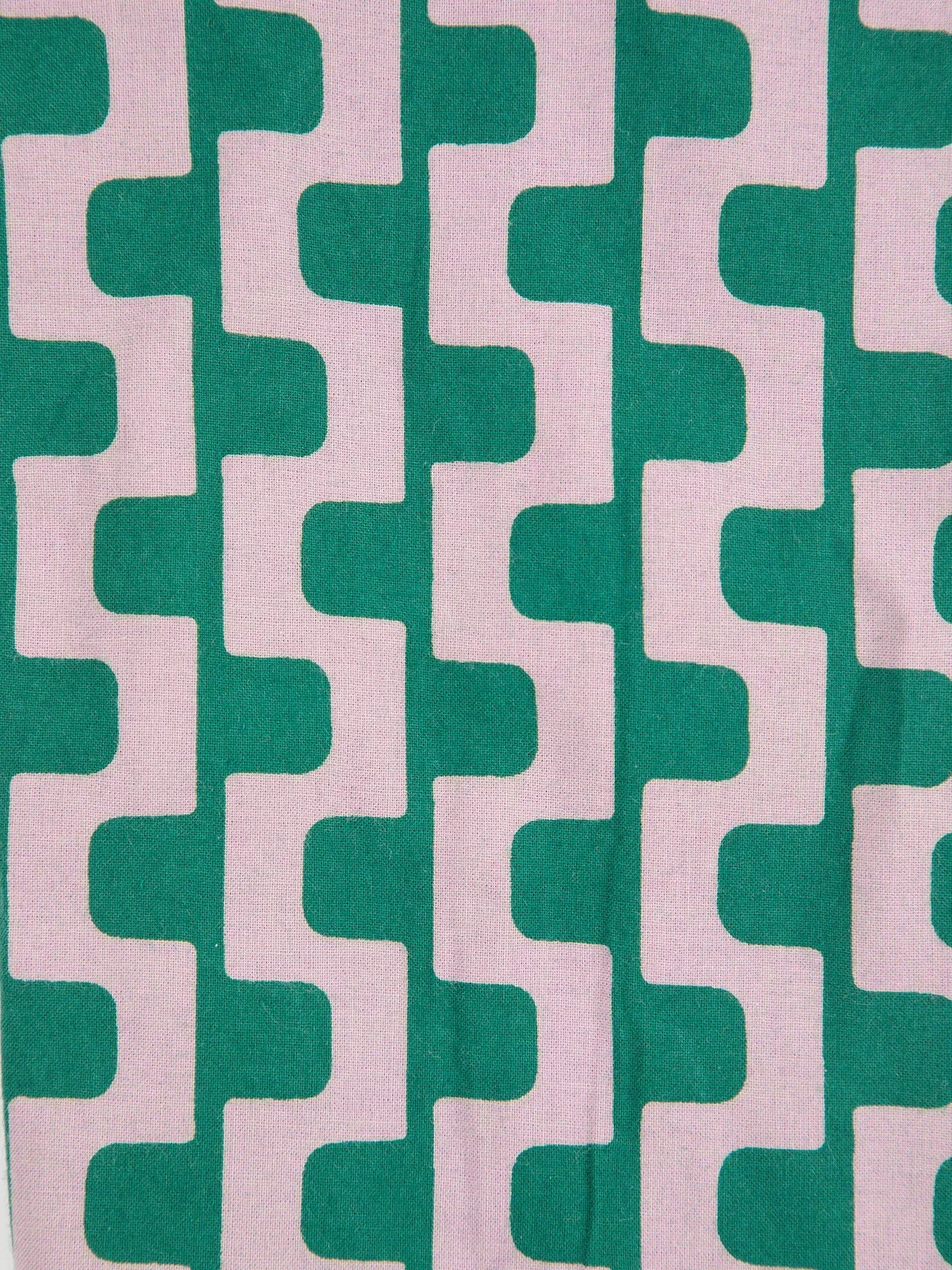 
                  
                    Flaschentasche mit Kette
                  
                