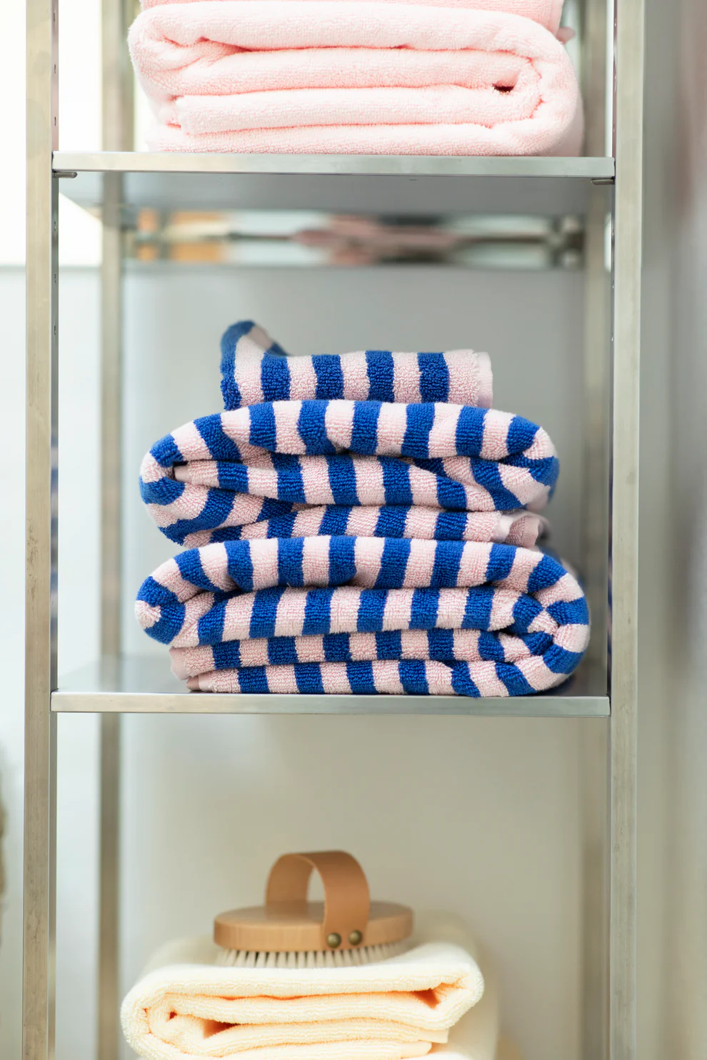 
                  
                    Dazzling Blue & Rose Naram Bath Towel
                  
                