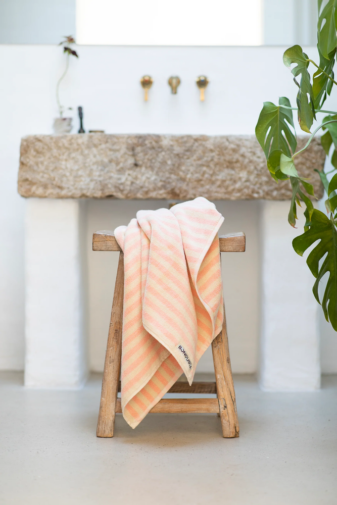 
                  
                    Tropical & Creme Naram Hand Towel
                  
                