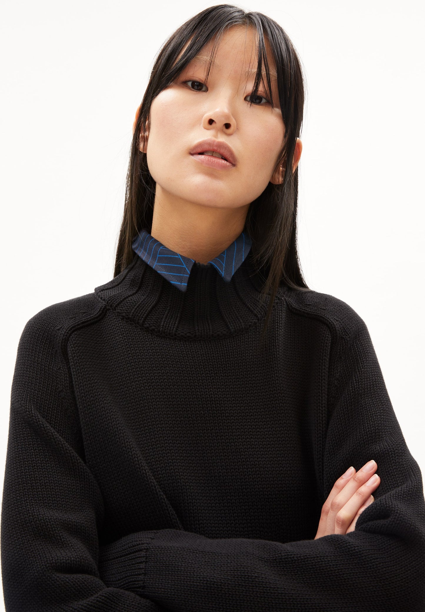 
                  
                    CAAMILE COMPACT Black Jumper
                  
                