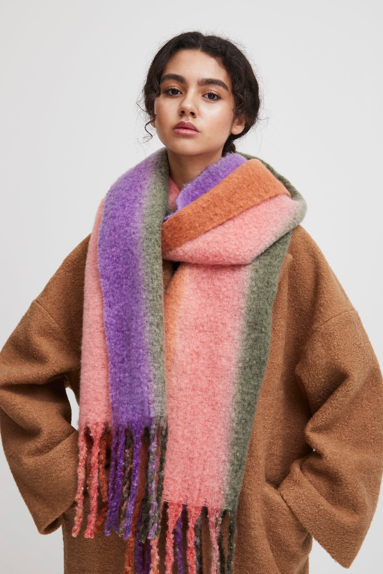 
                  
                    IABABIU Calypso Coral Scarf
                  
                