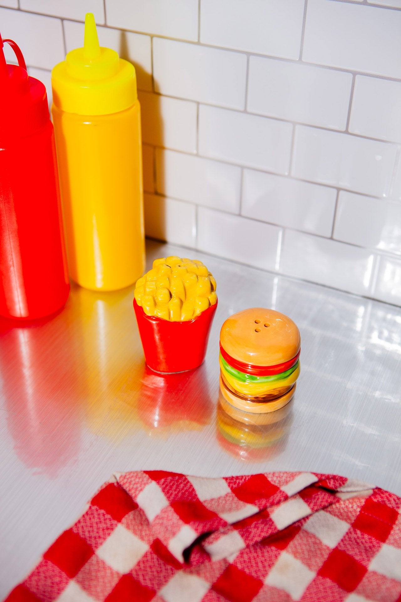 
                  
                    Pommes &amp; Burger Salz- &amp; Pfefferset
                  
                