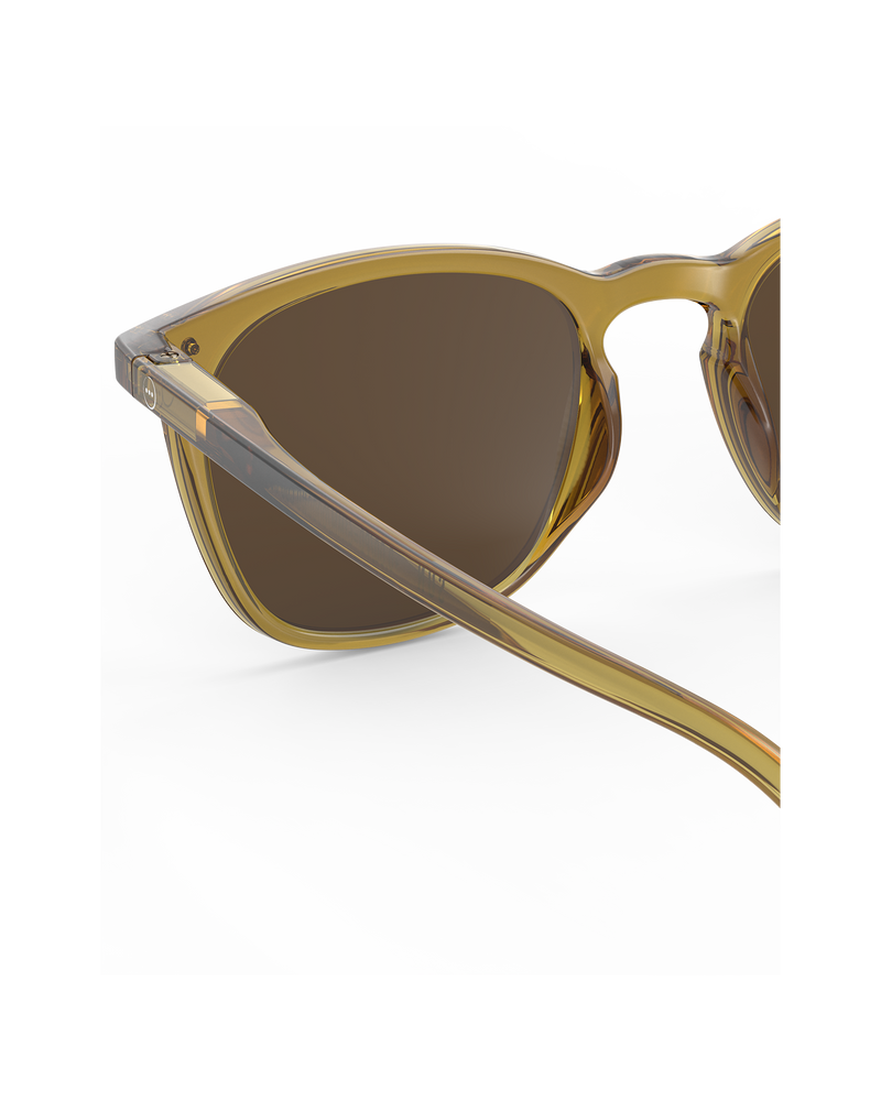 
                  
                    #E Goldene grüne Sonnenbrille
                  
                