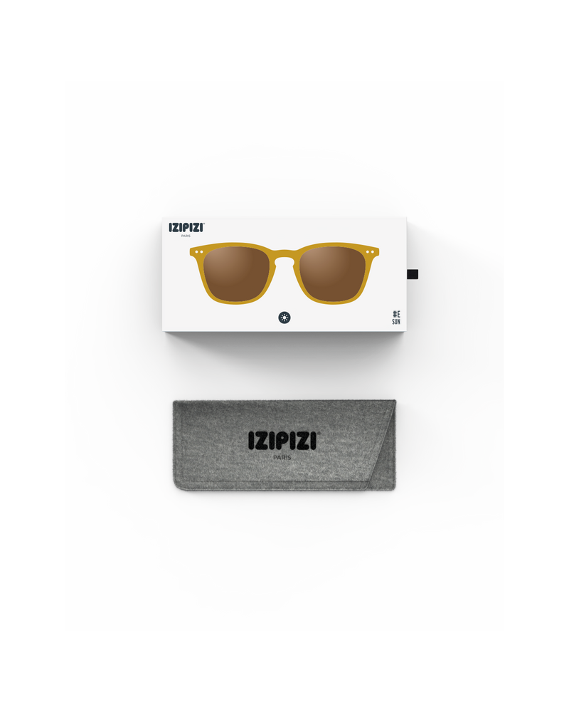 
                  
                    #E Goldene grüne Sonnenbrille
                  
                
