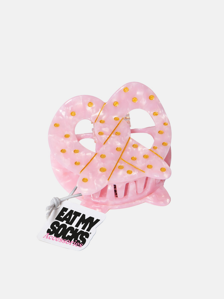 
                  
                    Pretzel Hair Claw
                  
                